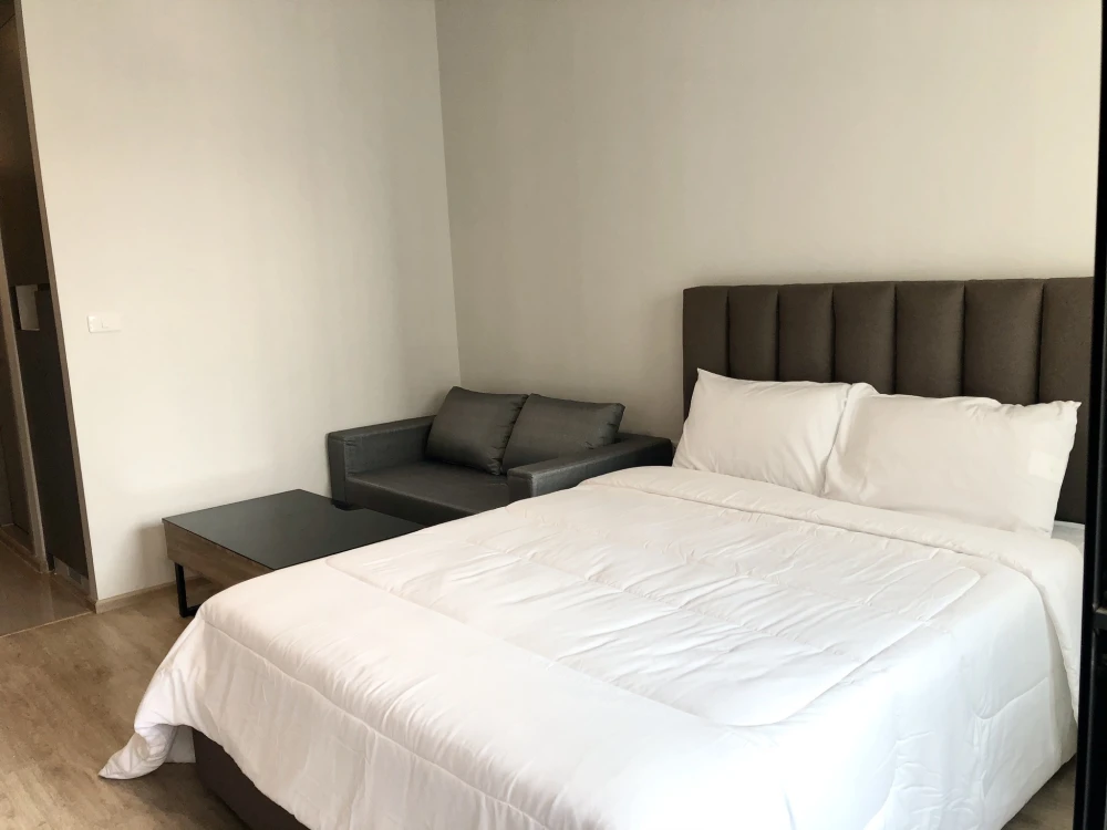Condo for rent, Ideo New Rama 9, nice room, complete facilities, reasonable price, you must not miss it.