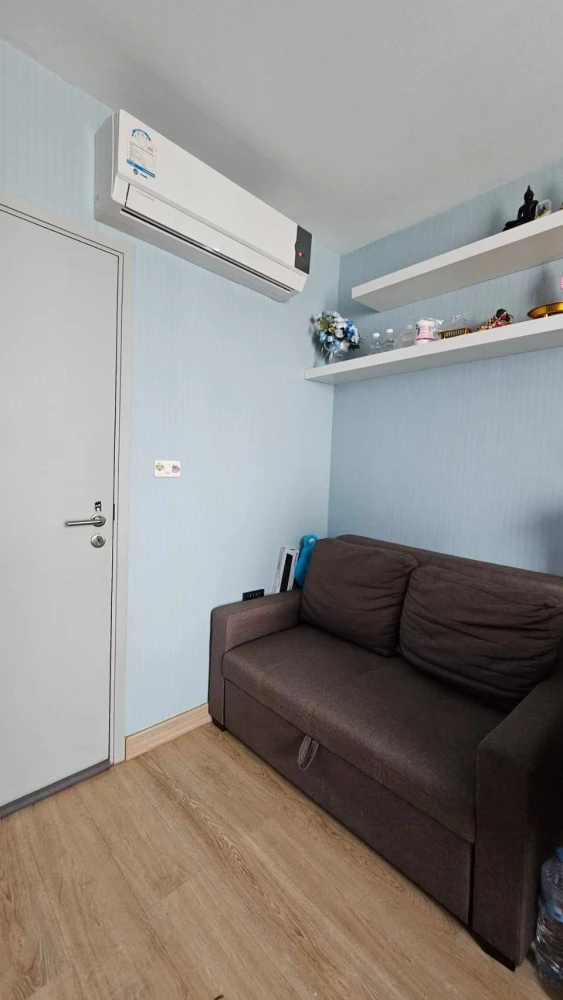 Condo for rent at Ideo Sathorn-Thaphra. Ready to move in, 24th floor, high floor with great view, bright and airy. Book now! Don't miss out!