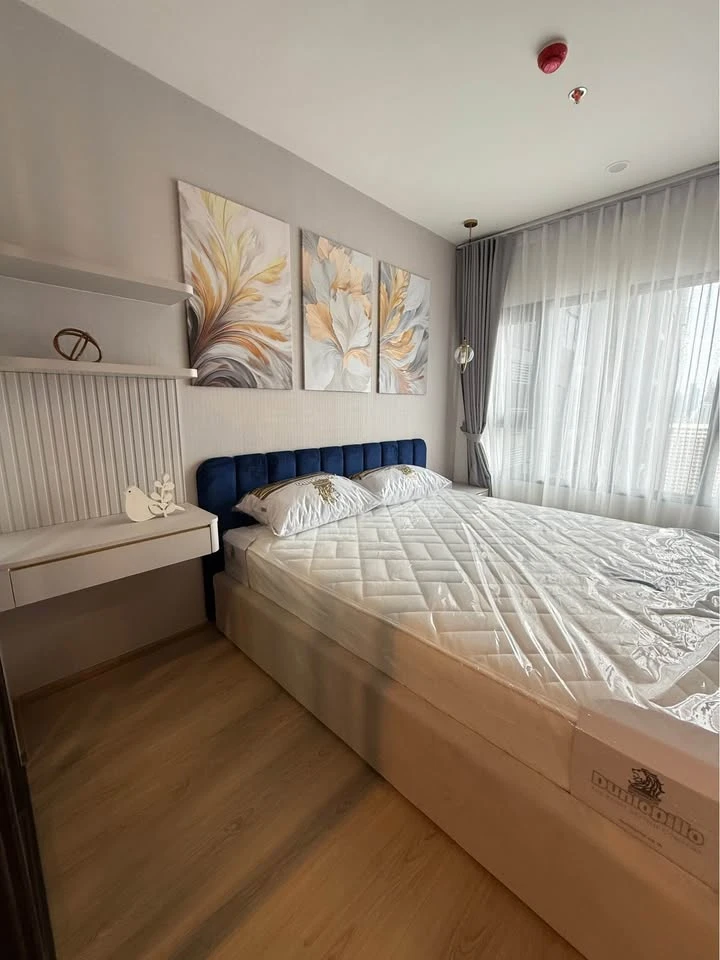 Condo for rent at Life Rama 4 - Asoke, fully furnished, 30th floor with great views. Don't miss out!