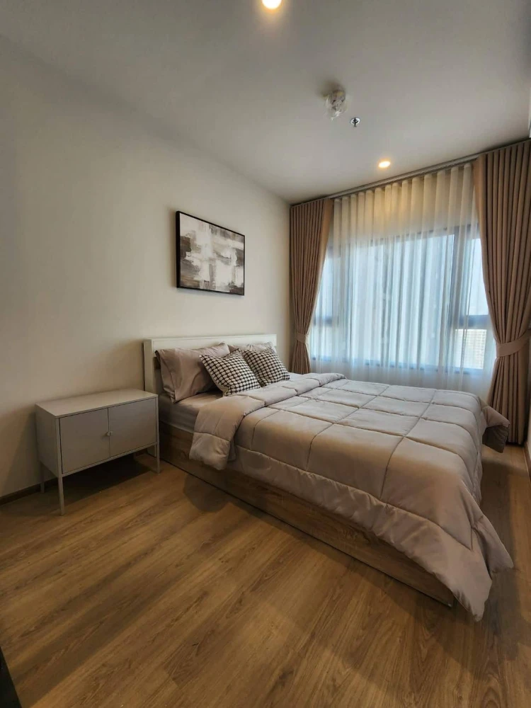 Condo for rent at Life Rama 4-Asoke. Ready to move in, fully furnished. Book now! Don't miss out!