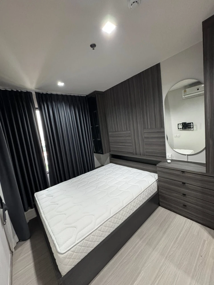 Condo for rent at Life Sathorn-Sierra. Nice unit, fully furnished, 26th floor with great views. Move in soon!