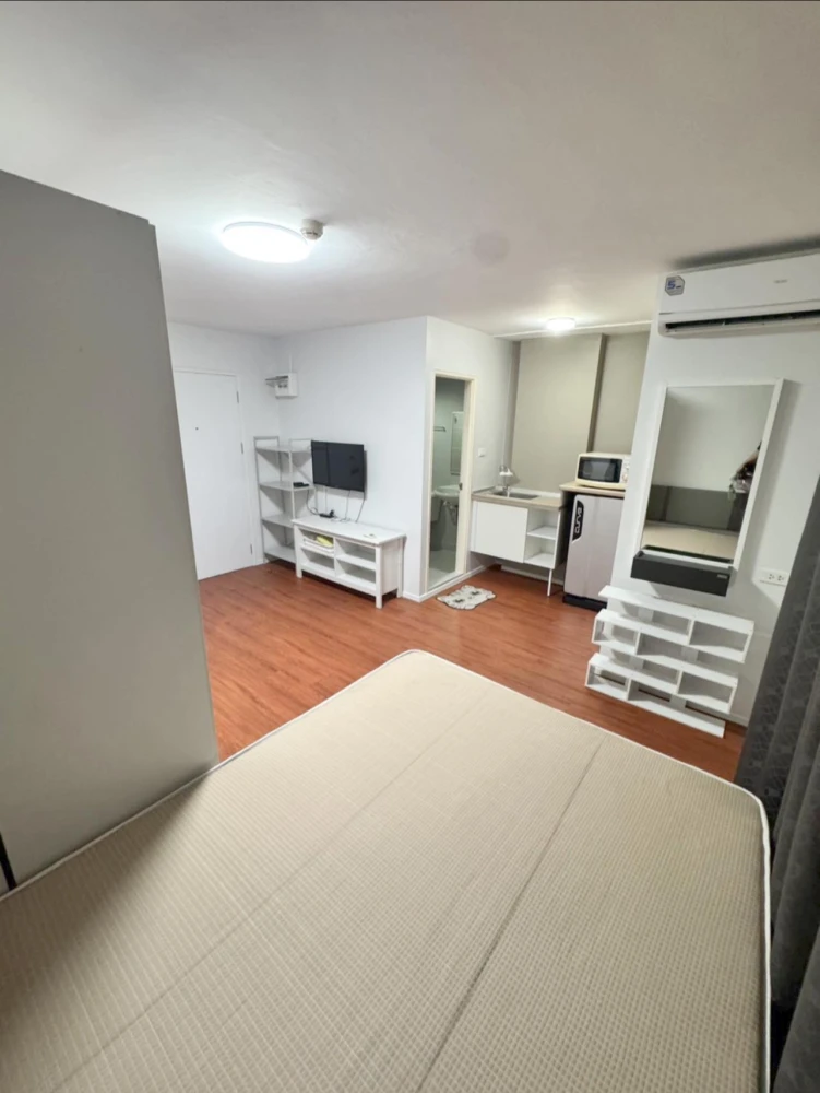 Condo for rent at Lumpini Mixx Thepharak-Srinakarin. Ready to move in, affordable price, everything you need in one place. Book now, don't miss out!