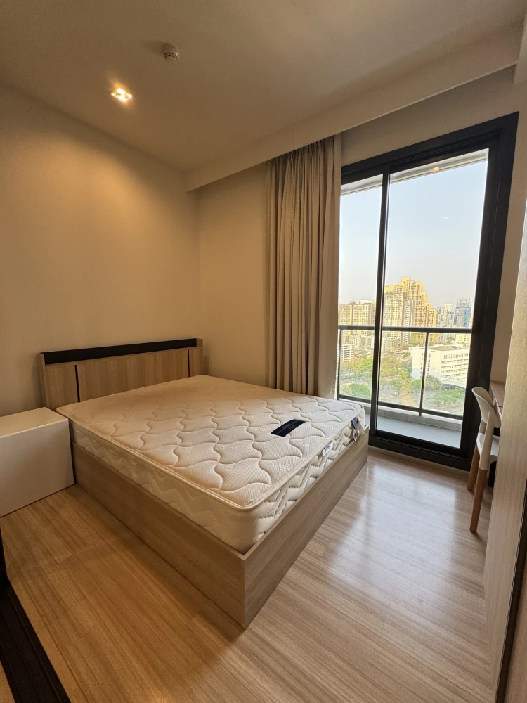 Condo for rent at M Jatujak. Ready to move in, well-partitioned with separate zones. Amazing price! Book today! Don't miss out!