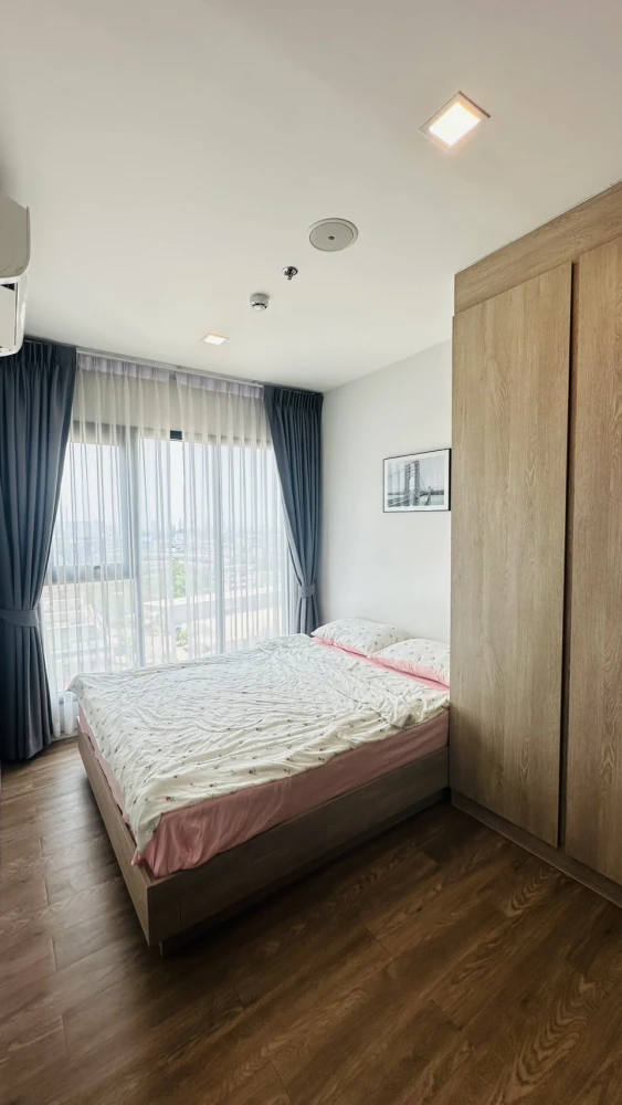 Condo for rent at Modiz Sukhumvit 50. Nice unit on the 12th floor with great views. Convenient and fully equipped. Don't miss out!