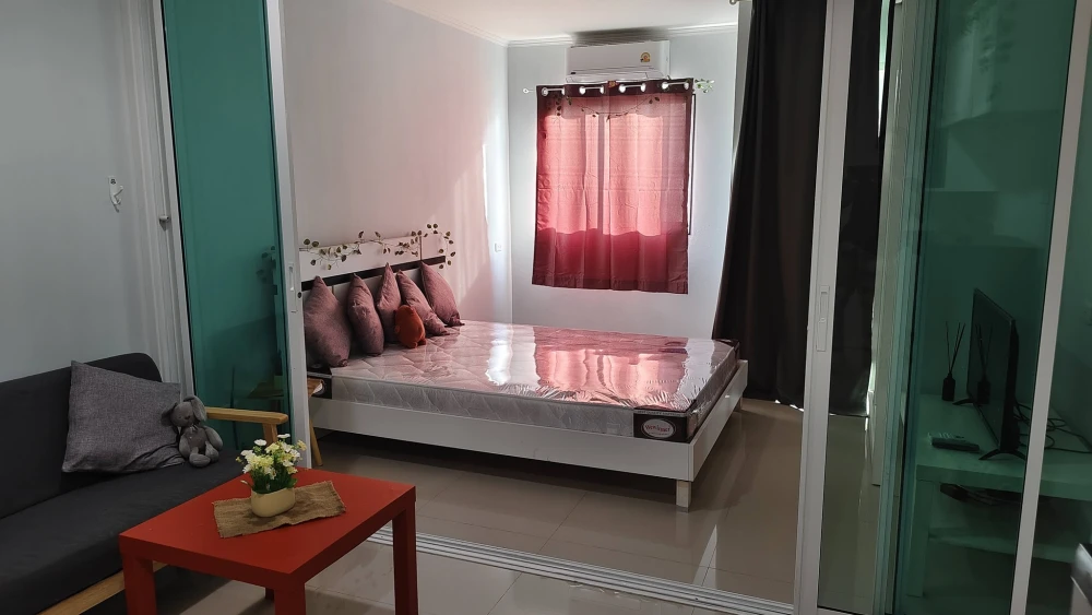 Condo for rent at Notting Hill Sukhumvit 107. The unit is partitioned into separate, well-defined zones. Great value! Book now!