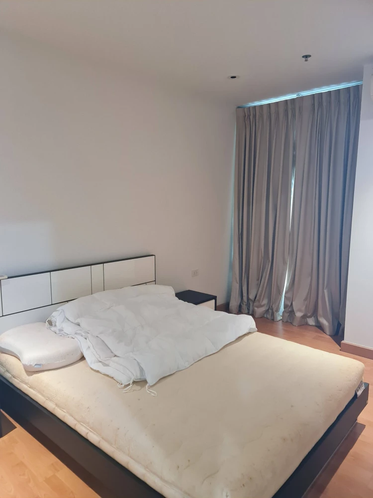 Condo for rent at President Sukhumvit 81. Fully furnished and equipped with appliances. Just bring your personal belongings and move in! Don't wait!