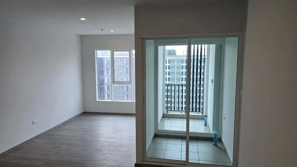 Condo for rent, Regent Bangna, empty room, not too expensive. Room decorating enthusiasts, don't miss out!