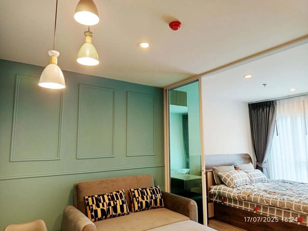 Condo for rent at Regent Home Bangna. Features a well-partitioned layout with clearly defined zones. Great value—book yours today!