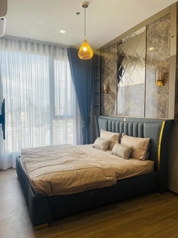 Condo for rent: Rhythm Charoenkrung Pavillion. Beautifully decorated room with excellent built-in furniture. You definitely can't miss this!
