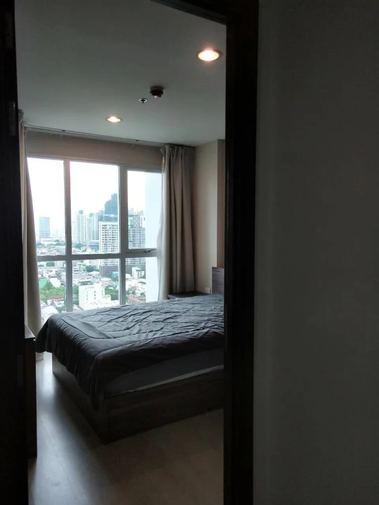 Condo for rent at Ryhthm Sathorn Narathiwas. Ready to move in, fully furnished. Book now, don't miss out!