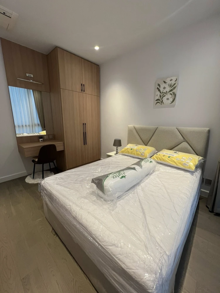 Condo for rent at Supalai ICON Sathorn. Spacious unit with ample living space and all amenities conveniently located. Book now!