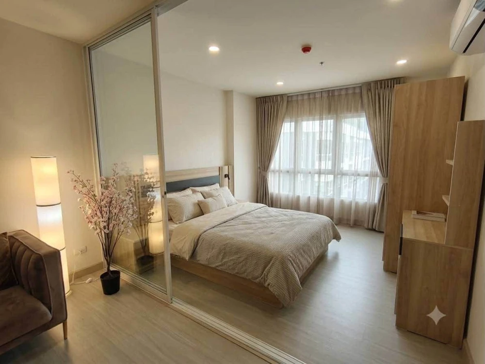Condo for rent at Supalai Park Yaek Fai Chai Station. Fully furnished and equipped with appliances. Just bring your suitcase and move in!