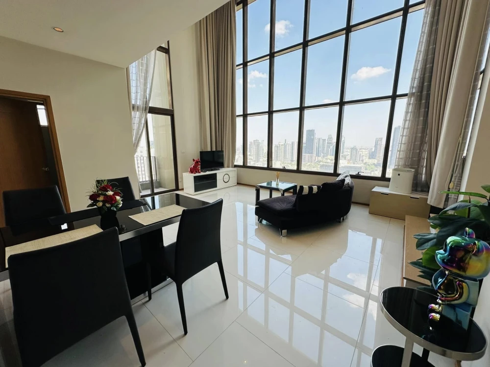 Condo for rent: The Emporio Place Duplex, 2 bedrooms, high floor, beautiful view, come and reserve today, don't miss out.