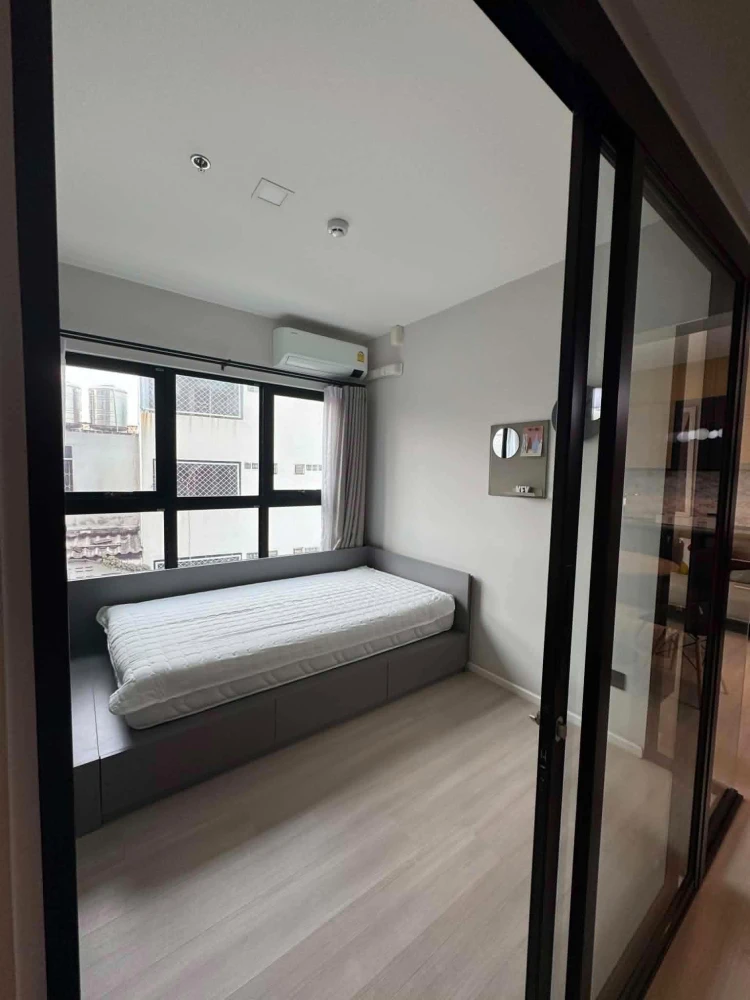 Condo for rent at The Key MRT Phetkasem 48. Fully furnished, ready to move in immediately. You won't want to miss this!