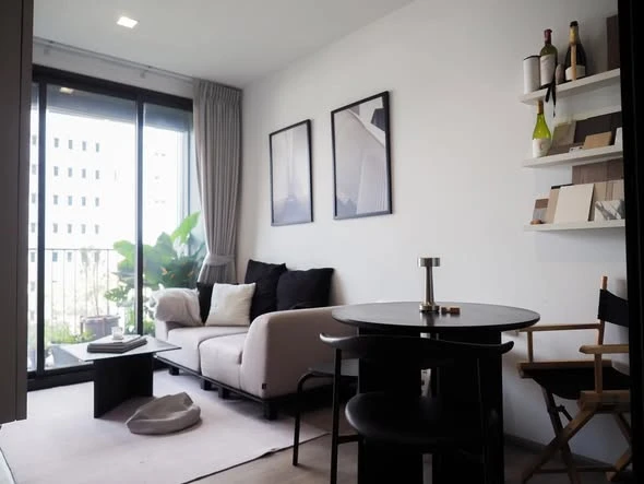 Condo for rent at The Line Phaholyothin Park. Fully furnished and ready to move in. Complete amenities. Book now, don't miss out!