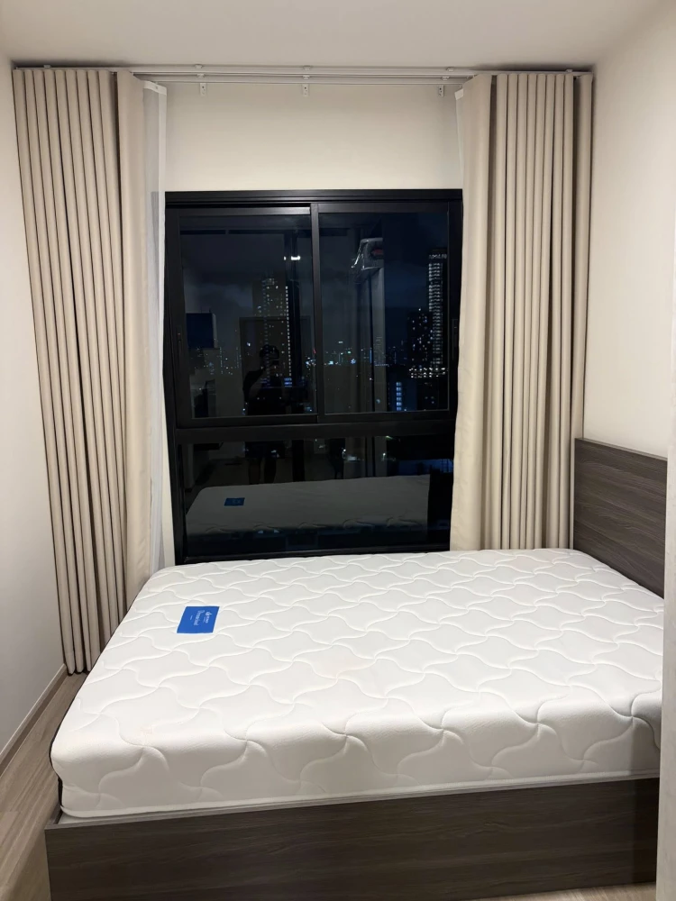 Condo for rent at The Privacy Parc Taopoon. Nice room, fully furnished with appliances. Just bring your belongings and move in! Don't miss out!