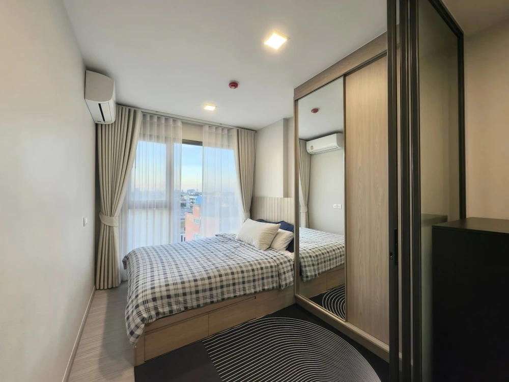 Condo for rent: The Privacy S101. Fully furnished and equipped with all appliances. Just bring your suitcase and move in! Don't miss out!