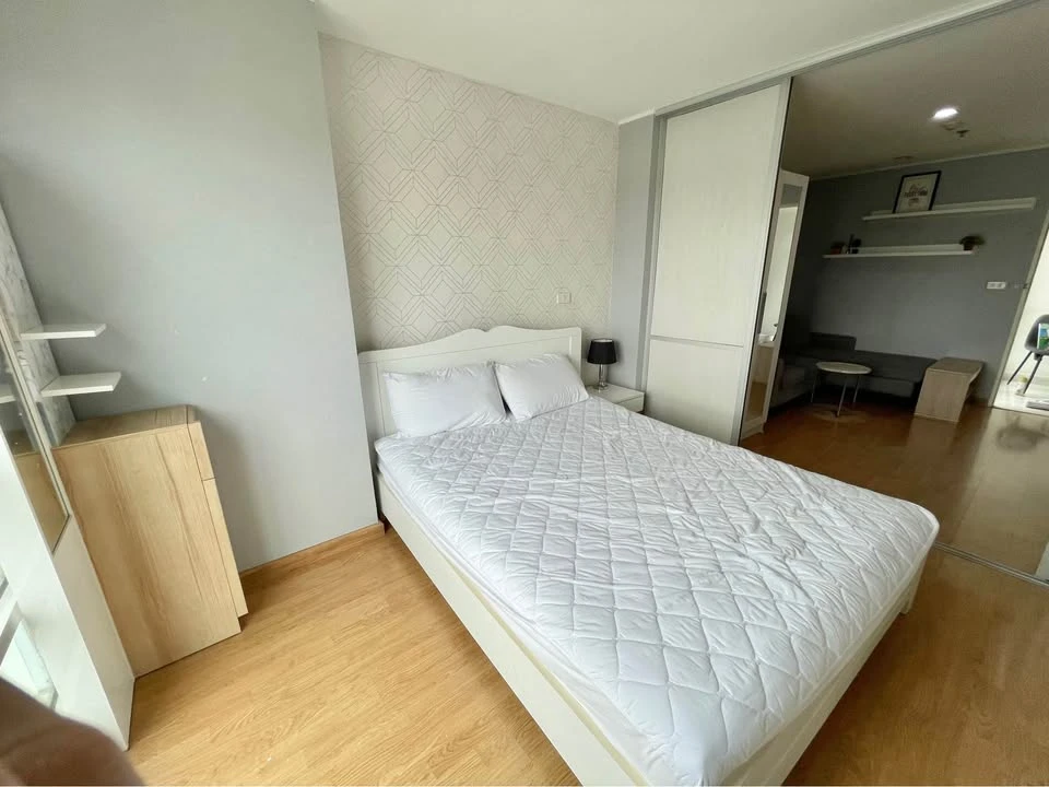 Condo for rent U Delight @ Huaykwang Station, corner room has privacy. Clearly divided zones, great price, book now, don't miss it.