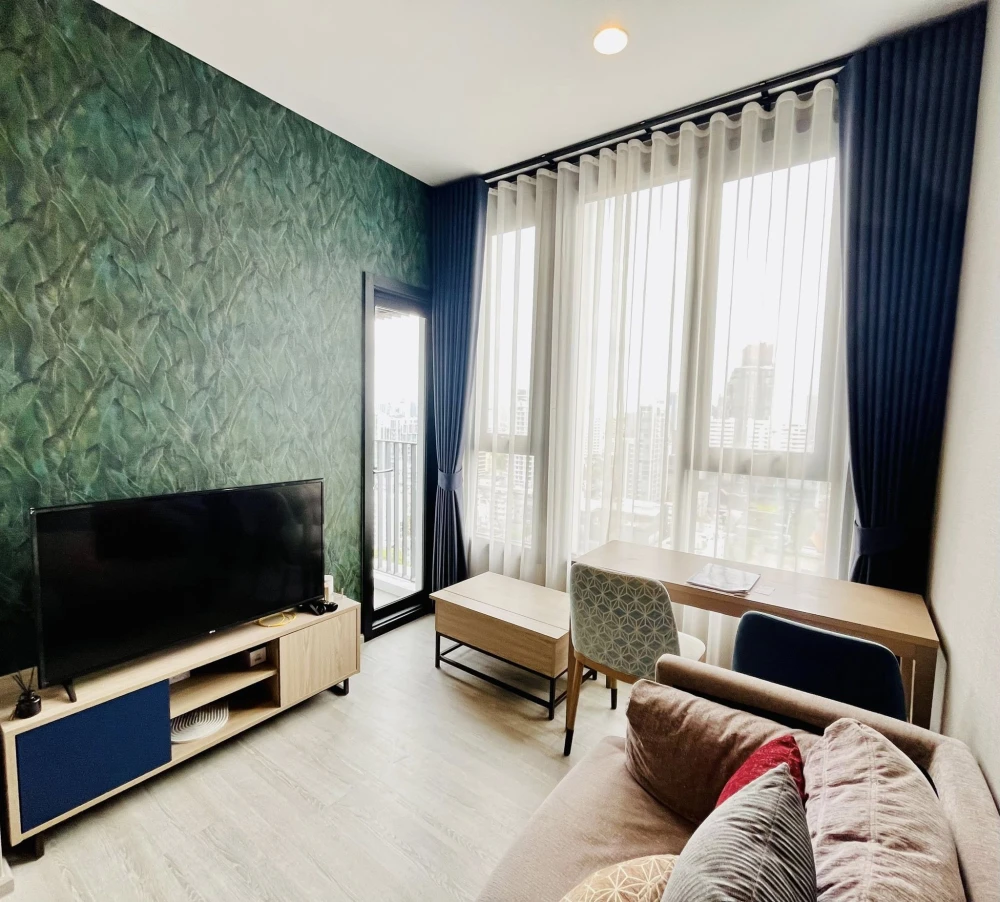 Condo for rent, XT Ekkamai, ready to move in, with good wallpaper. If you don't book, you'll regret it later.