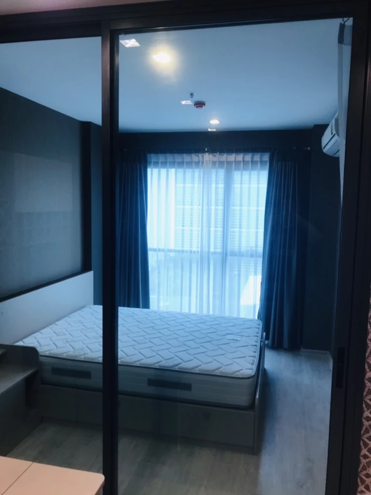 For rent urgently!! Condo Rhythm Rangnam, very cheap price, very beautiful room, can carry the bag and move in, don't miss it!!