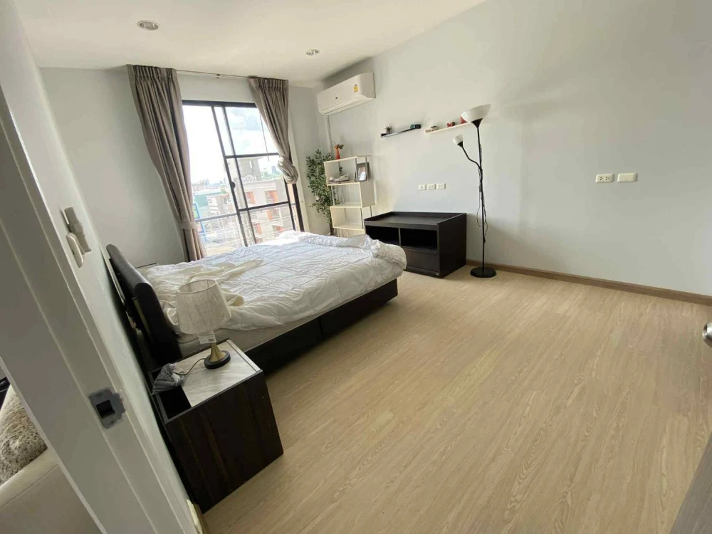 PREMIUM CONDO FOR RENT! Luxury Resort-Style 97 sq.m. Residence - 2 Bedrooms, Building 3 (6th Floor), Highly Private and Serene in the Heart of Ratchad