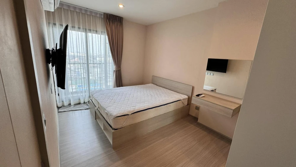 Urgently for rent, Aspire Erawan Prime, spacious room, 15th floor, high view, complete here, come and reserve now, don't delay.