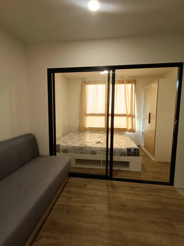 For rent immediately! Flexi Suksawat condo, ready to move in, partitioned into separate areas, fully furnished with appliances. Book now, don't miss o