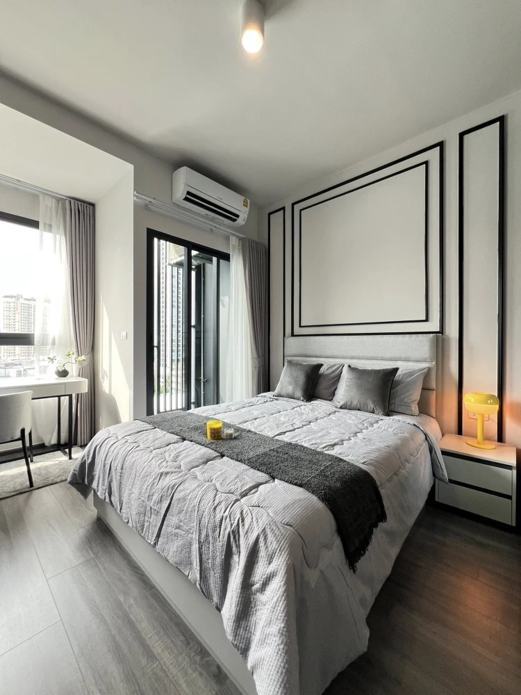 For rent immediately! IdeO SUKHUMVIT RAMA 4, beautifully decorated unit with high-quality built-in furniture. Amazing price! You'll regret not booking