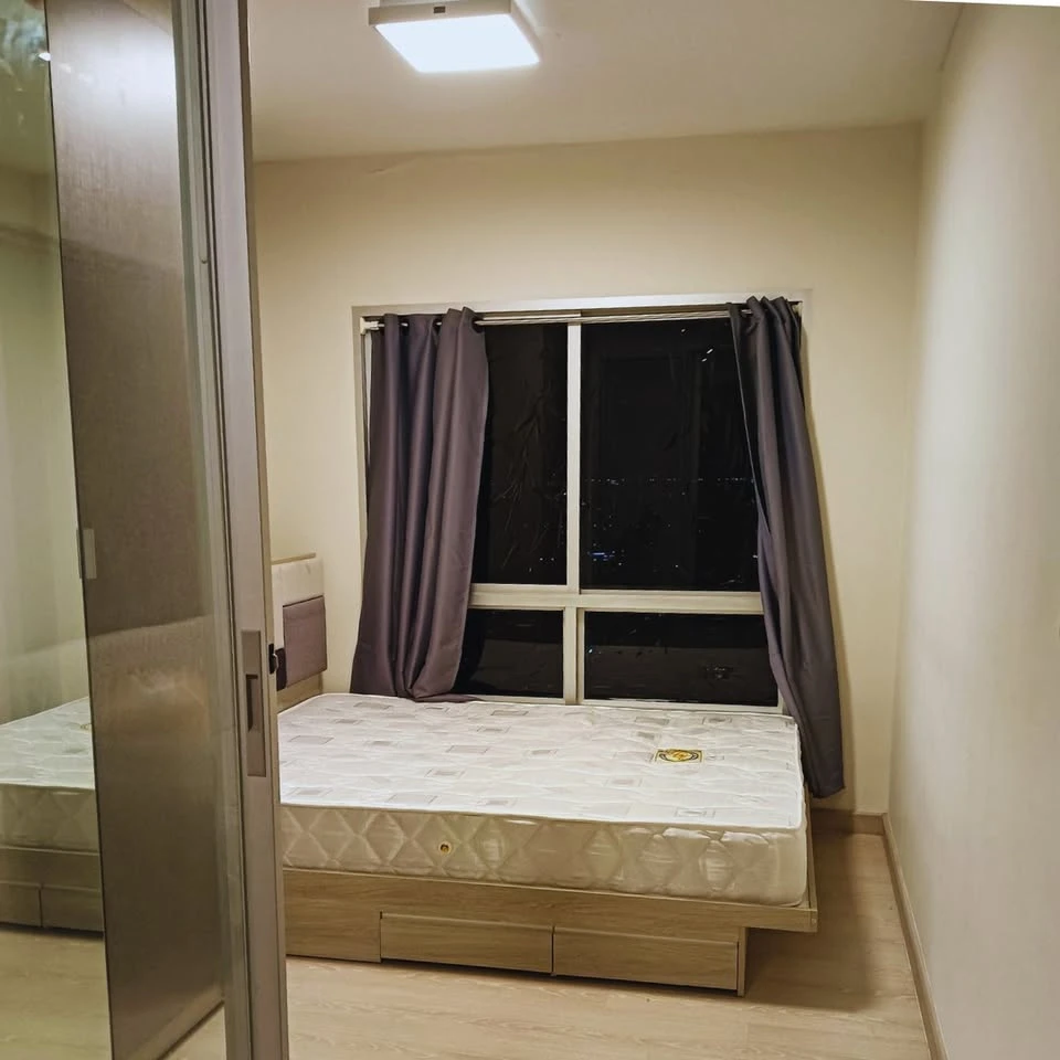 Urgently for rent: Niche id @ Pakkret Station, corner room on the Chao Phraya River side, 27th floor, good price, come and reserve now.