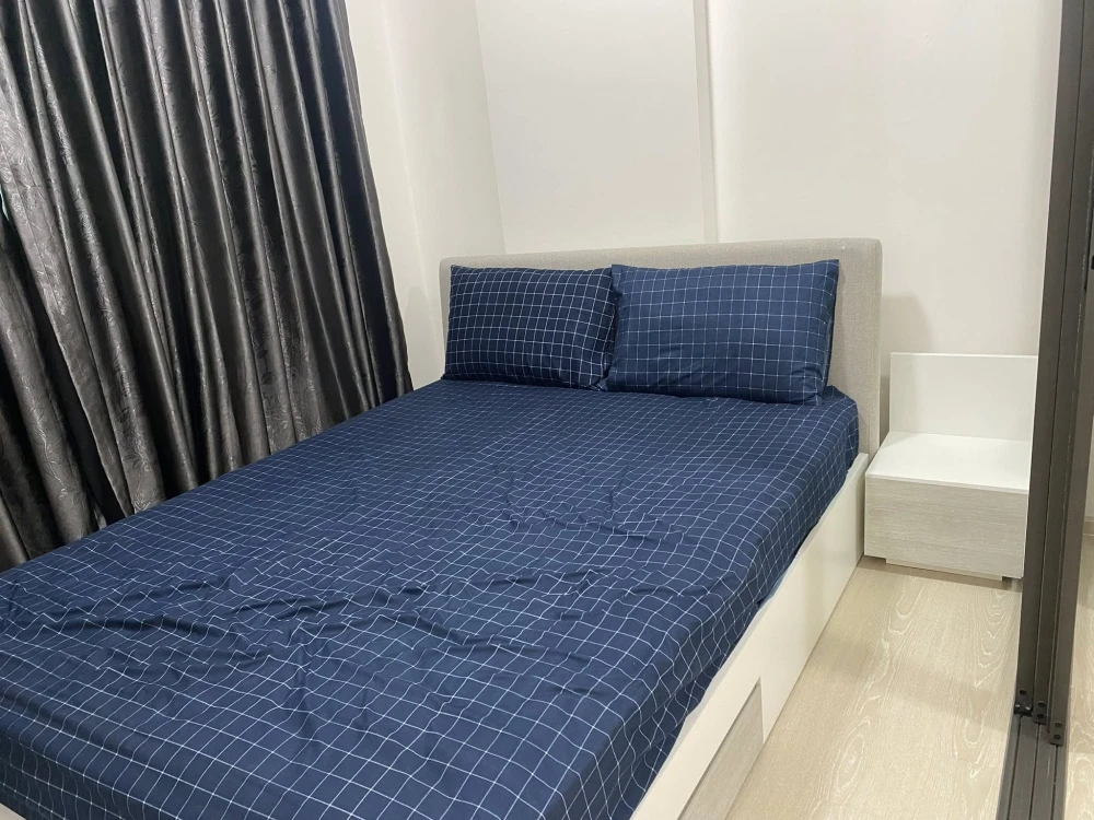 For rent: Greené Don Mueang-Songprapha, corner unit, next to Happy Condo, very quiet and peaceful.