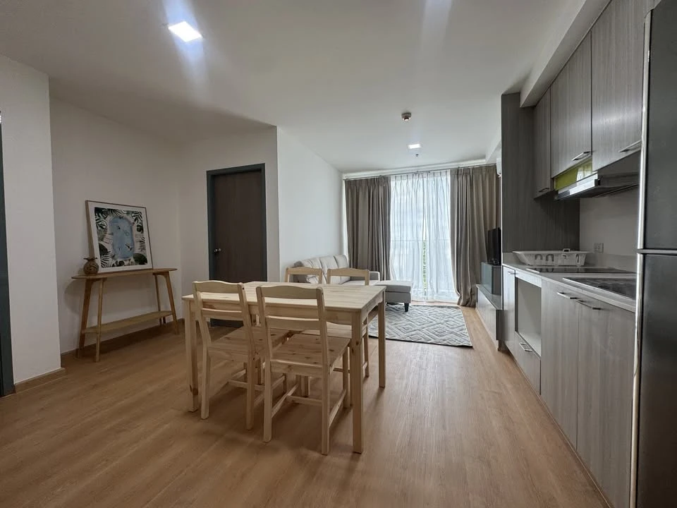 For rent: Greené Chaengwattana, beautiful corner unit with great view, fully furnished and ready to move in. Just bring your suitcase!