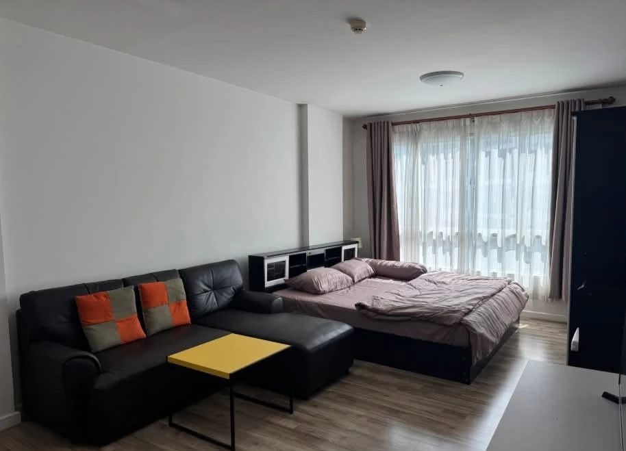 For rent or sale: dcondo Campus Resort Rangsit, 2 units on the 4th floor, fully furnished, beautiful city view. Book now!