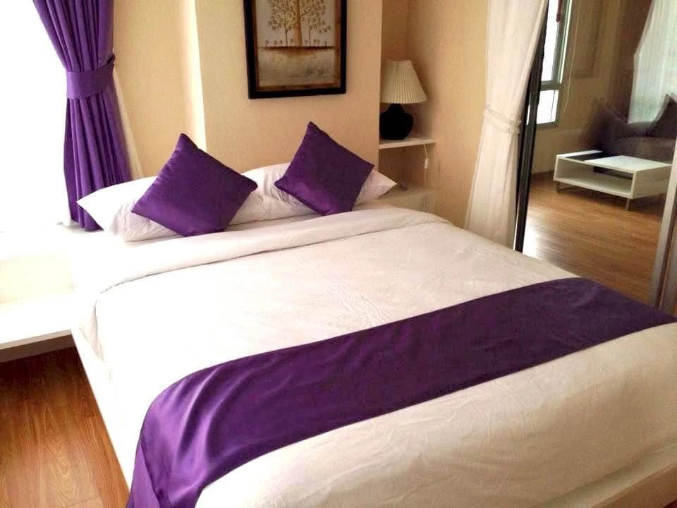 For rent or sale: The Trust Residence Ratchada-Rama 3. Nice rooms in a great location with spacious living areas. Book now!