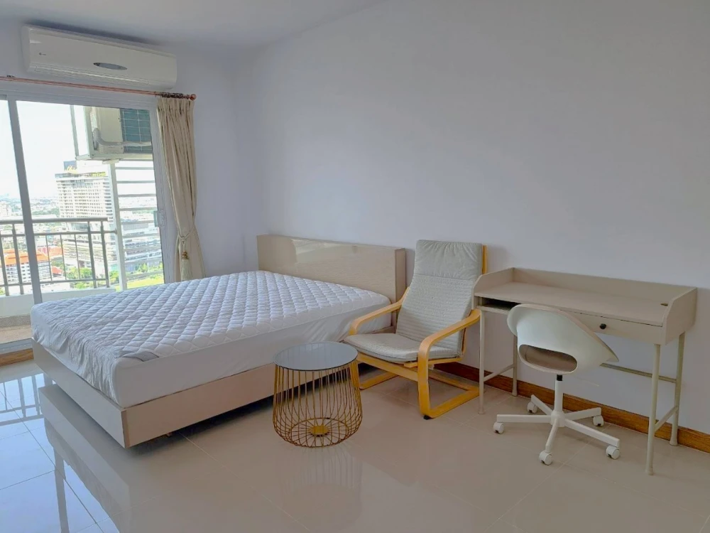 For rent, luxury condo, Supalai River Resort, ready to move in, full facilities, book now, don't miss out.