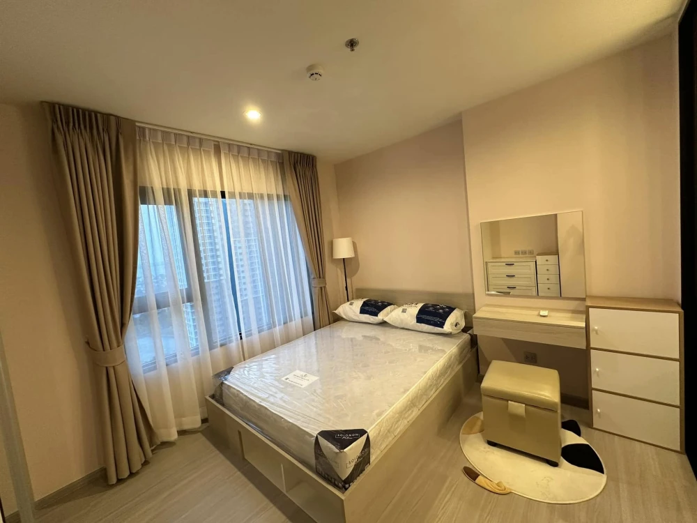 For rent: Condo Aspire Erawan Prime, well-separated rooms, great price, come and reserve today.