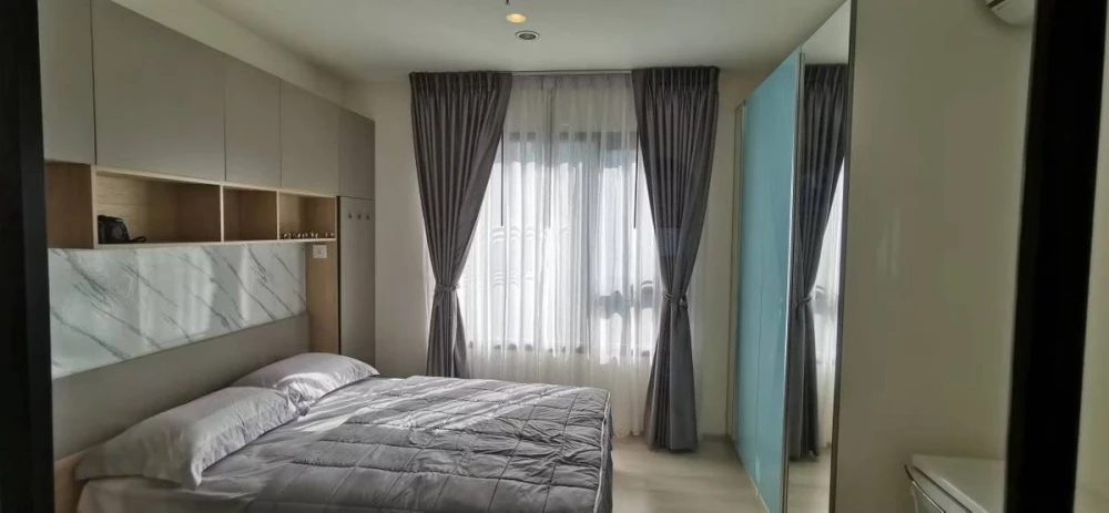 For rent!! Life Asoke Condo, Building N, 16th floor, beautifully decorated, great price, ready to move in! Reserve now!!