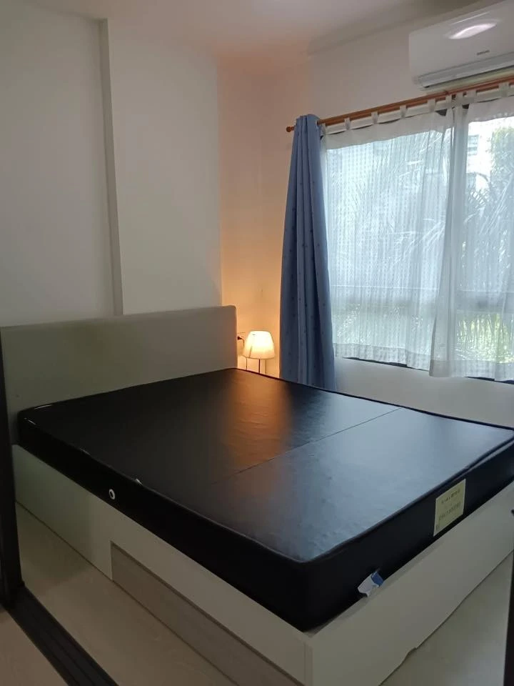 Condo for rent, Greene Don Mueang-Songprapa Phase 1, 3rd floor, swimming pool view, just bring your own luggage and move in.