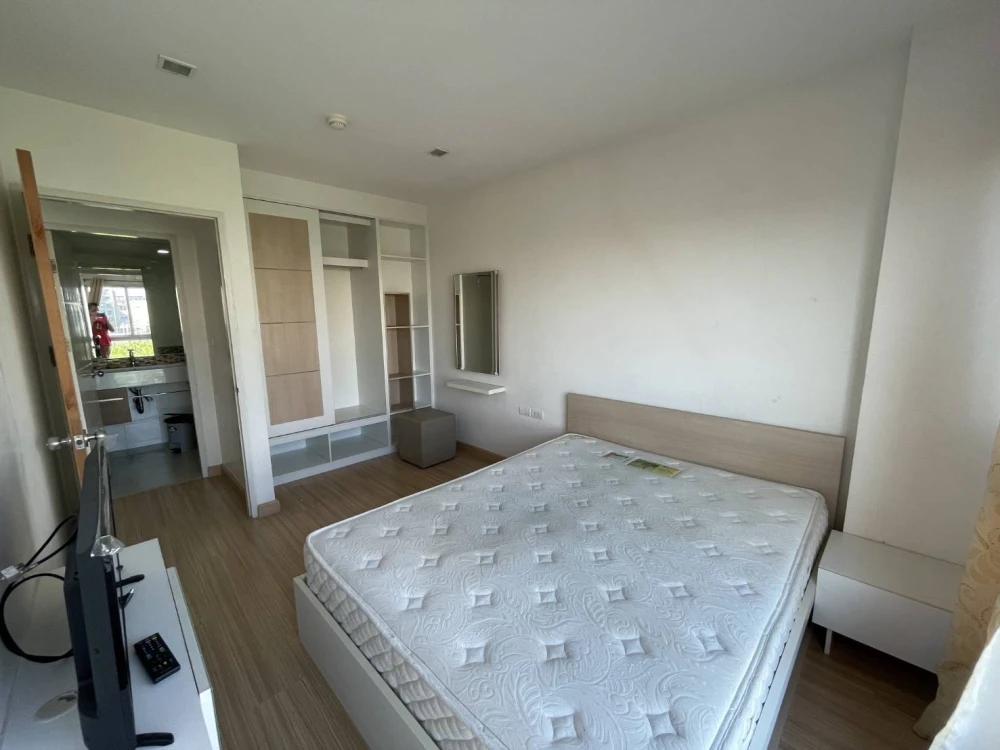 For rent!! Condo Condo Addera Chaengwattana, a room decorated in a simple, luxurious style, good price, ready to move in, hurry and reserve now!!