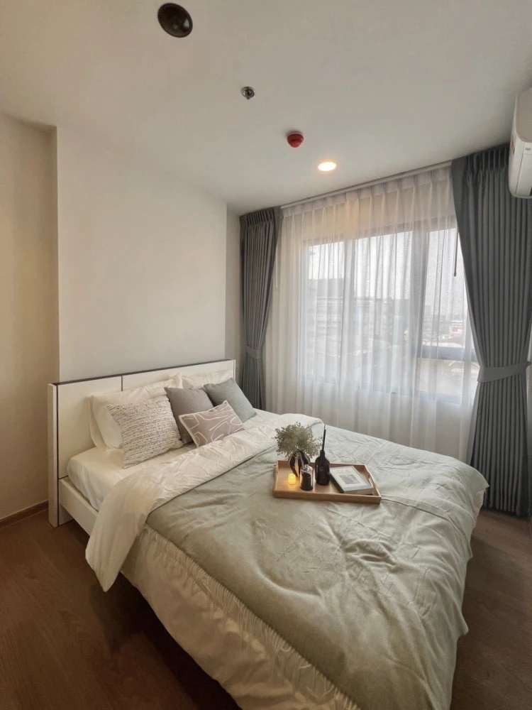 Condo for rent, Chewathai Pinklao, furnished room, ready to move in, complete with furniture and electrical appliances. If you don't reserve, you'll r