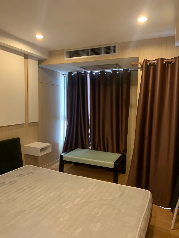 For rent!! Condo The Inspire Place ABAC Rama 9, 12th floor, Building A, fully furnished, nice room, good location, don't miss it!!