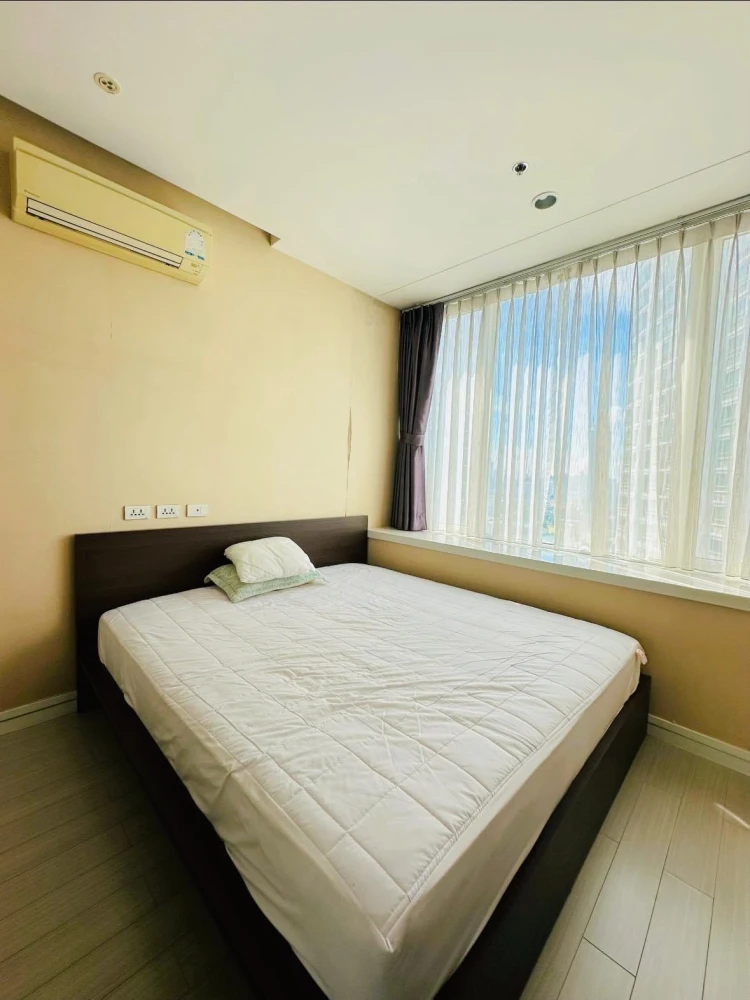 For rent!! T.C. Green Condo, 25th floor, beautiful room, fully furnished, ready to move in. Don't miss it, hurry up and book now!!