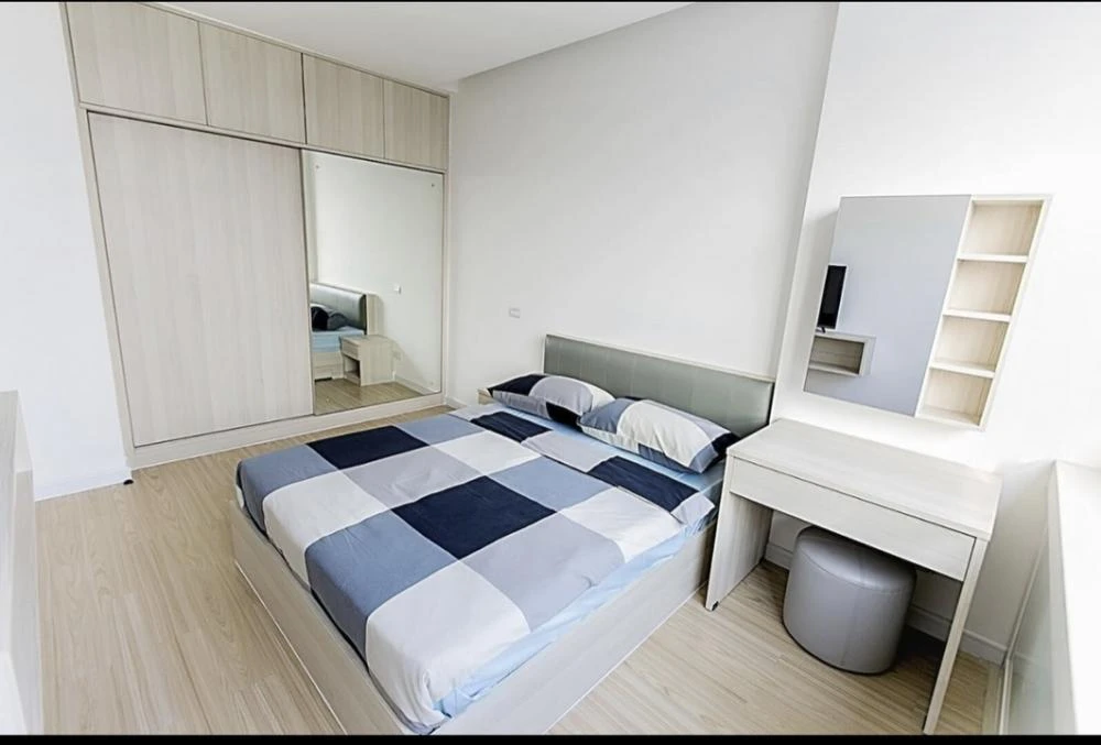 For rent!! Condo T.C. Green, 30th floor, garden view, beautiful room, ready to move in, don't miss it!!
