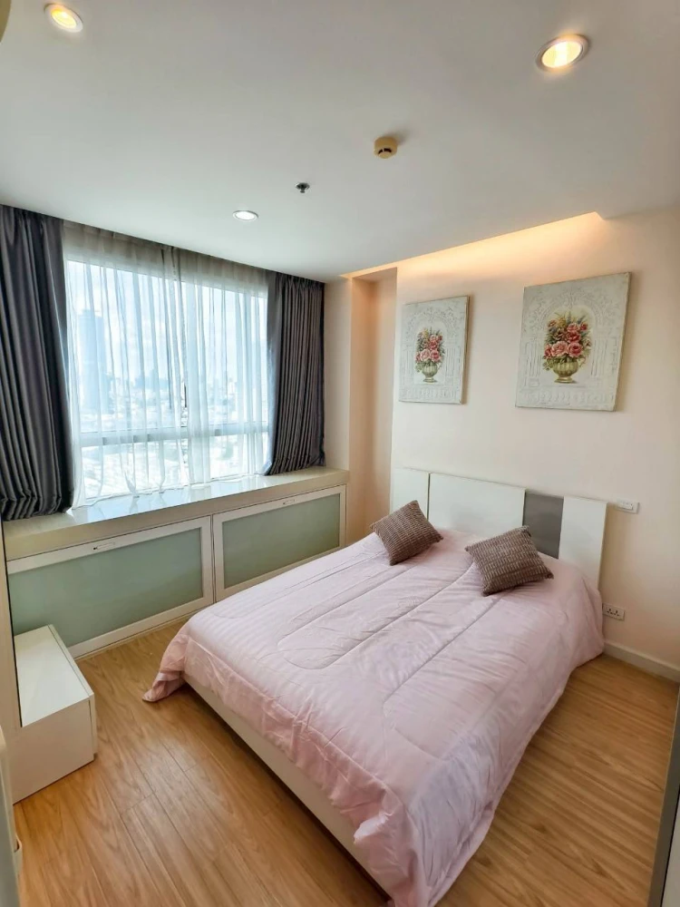 Condo for rent, TC Green Rama 9, spacious room, comfortable, well-built-in room