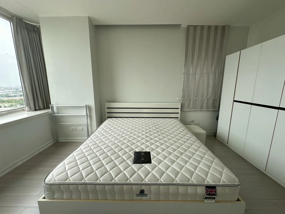 For rent: TC Green Condo, ready to move in, fully furnished + electrical appliances, just bring your bag++++