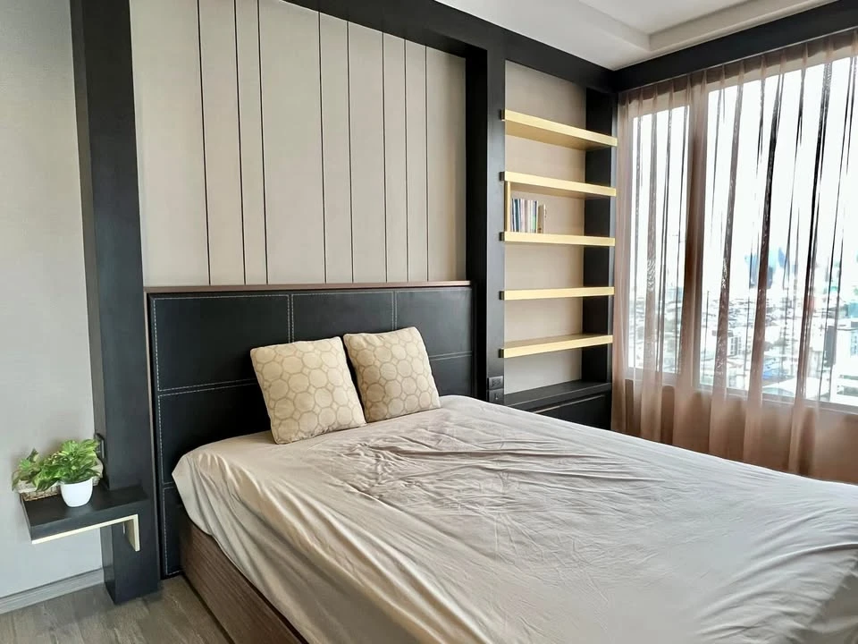 For sale, for rent!! Condo Nine by Sansiri, 18th floor, Building B, beautiful room, good location, just bring your bags and move in, don't miss it!!