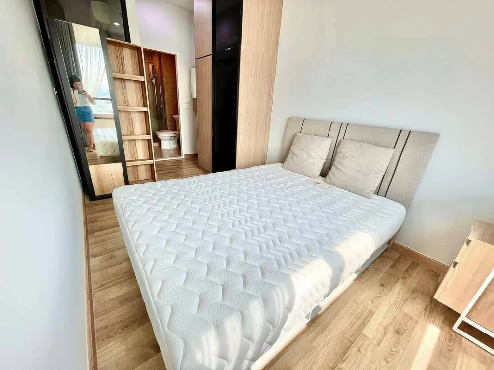 For rent!! Niche Mono Sukhumvit-Bearing condo, 10th floor, swimming pool view, beautiful room, fully furnished, ready to move in, don't miss it!!