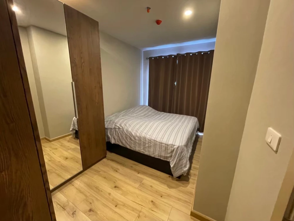For rent!! Condo Brix Condominium, beautiful room, fully furnished, just bring your bags and move in, don't miss it!!