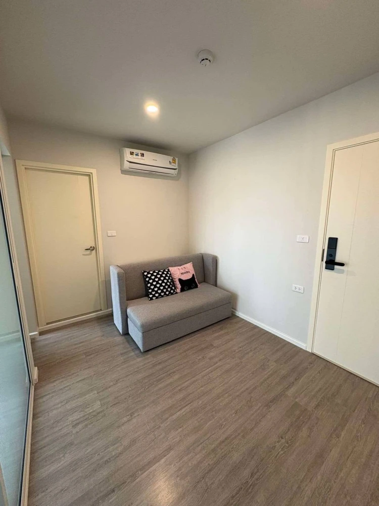 Condo for rent, Blue Phaholyothin 35. Ready to move in, fully furnished, affordable price. Book today!