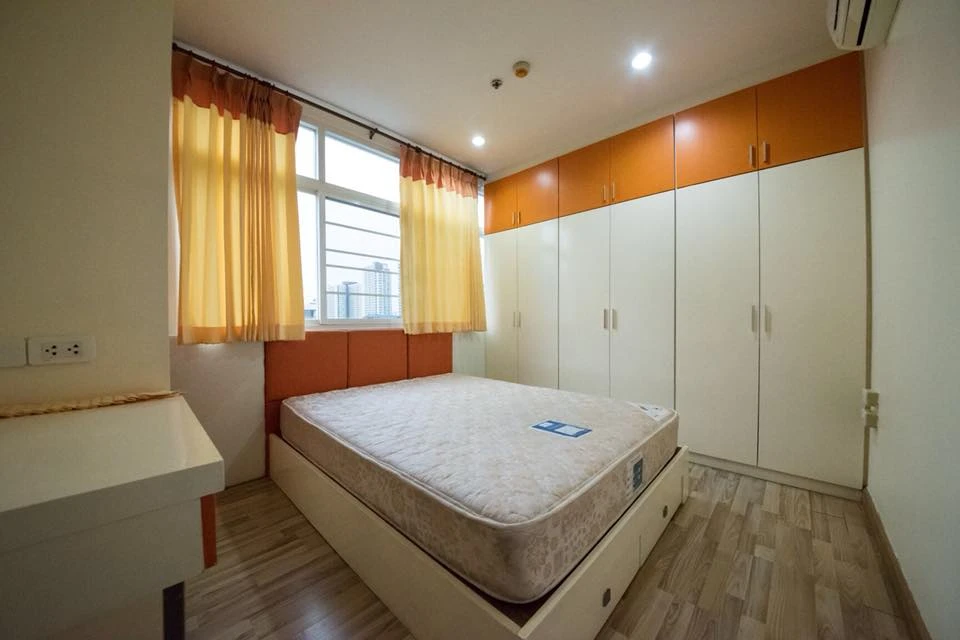 Condo for rent, PG Rama 9, corner room with privacy, comes with usable space, I must say, don't miss it.