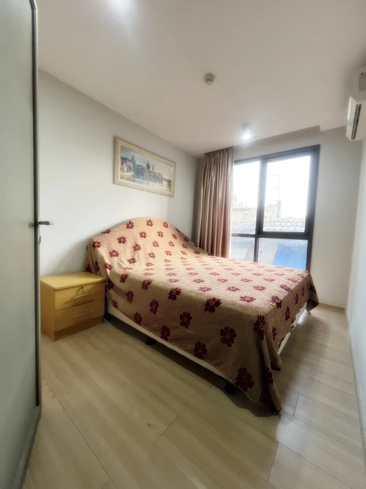 For rent!! Condo Maestro 12, 4th floor, very beautiful room, fully furnished, ready to move in, don't miss it!!